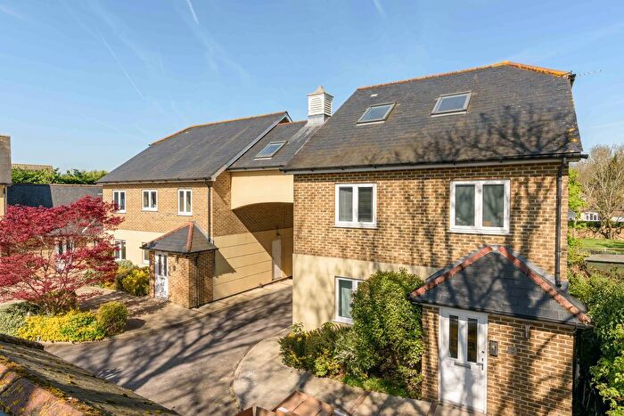 2 Bedroom Flat For Sale In The Green, Shepperton, TW17