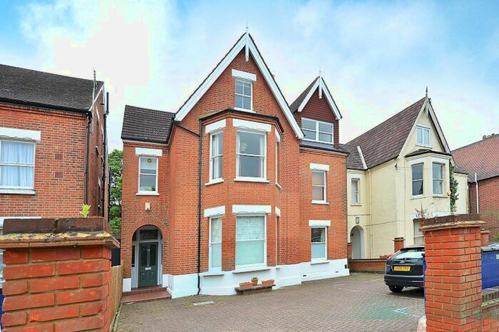 2 Bedroom Flat To Rent In Polworth Road, Streatham, SW16