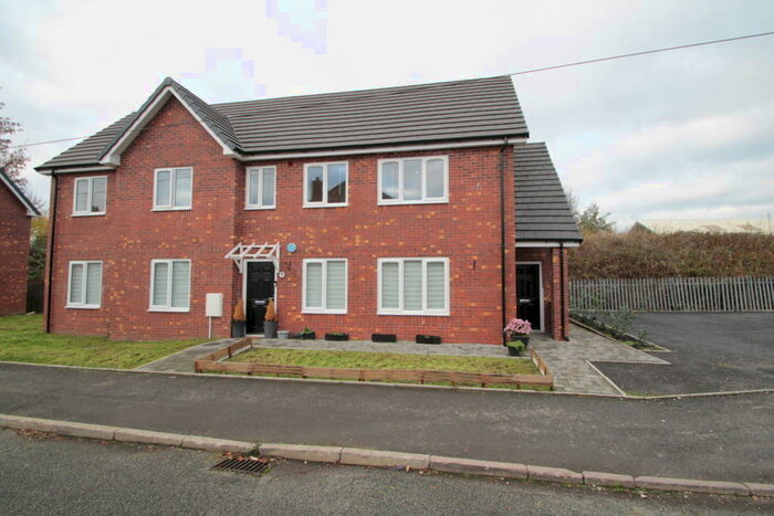 2 Bedroom Flat To Rent In Station Road, Stretford, M32