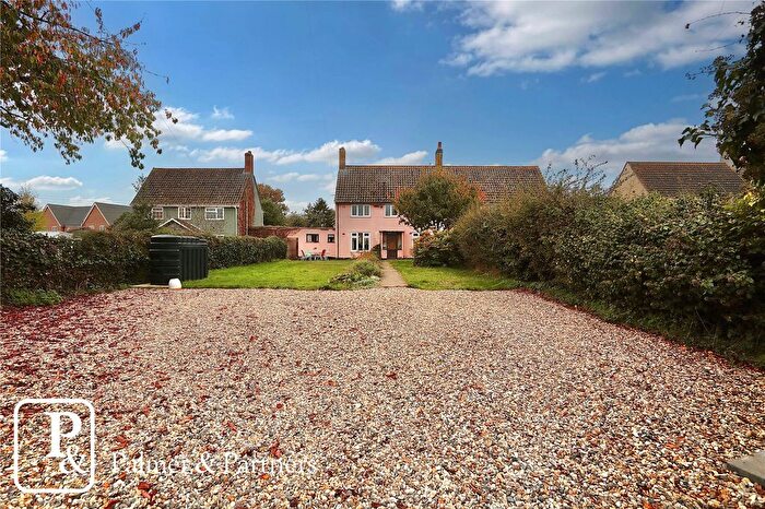 3 Bedroom Semi-Detached House For Sale In Stutton Close, Stutton, Ipswich, Suffolk, IP9