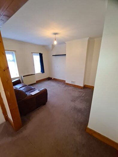1 Bedroom Flat To Rent In Holgate Road, Dagenham, RM10