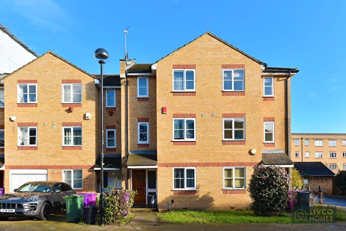 4 Bedroom Terraced House For Sale In Mast House Terrace, London, E14
