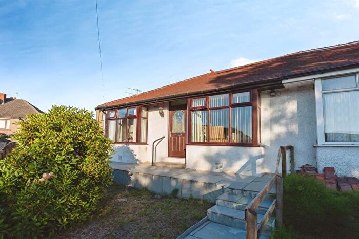 2 Bedroom Semi-Detached Bungalow For Sale In Jer Grove, Bradford, BD7