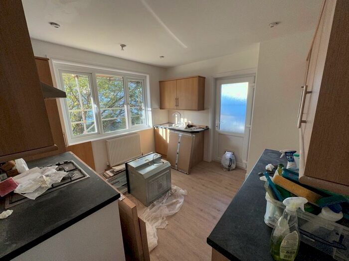 2 Bedroom Flat To Rent In St. Leonards Avenue, Hove, BN3