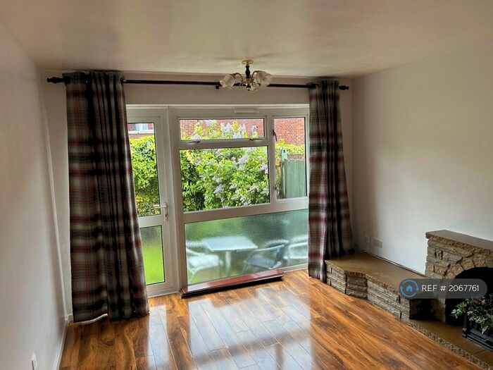 2 Bedroom Terraced House To Rent In Long Banks, Harlow, CM18