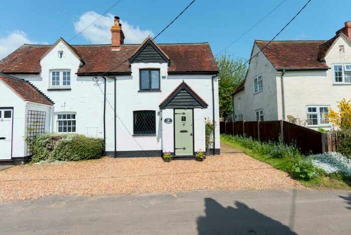 3 Bedroom Semi-Detached House For Sale In Higher Rads End, Eversholt, Bedfordshire, MK17