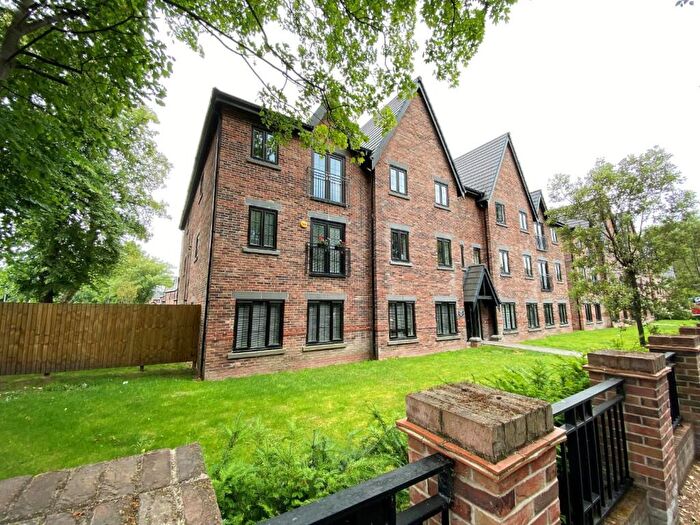2 Bedroom Flat To Rent In Toddbrook Close, West Didsbury, Manchester, M20