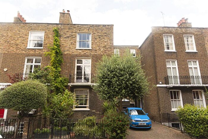 3 Bedroom House To Rent In Park Walk, Chelsea, SW10