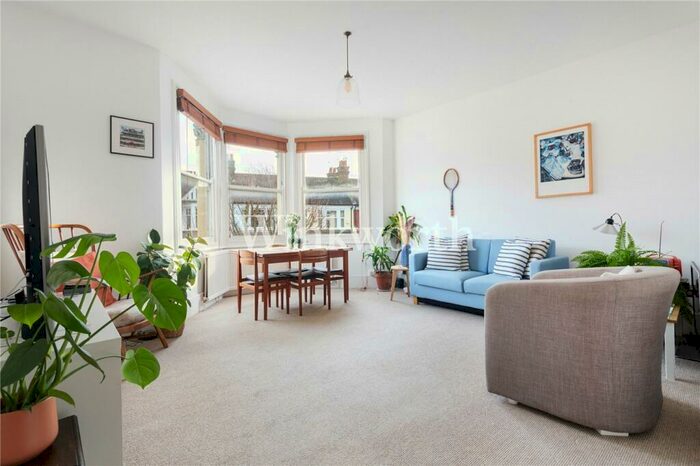 3 Bedroom Apartment To Rent In Stanmore Road, London, N15