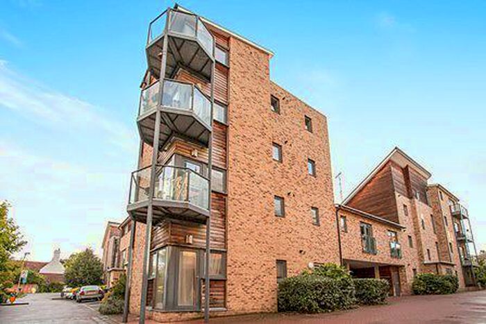 1 Bedroom Apartment To Rent In Scholars Walk, CB4