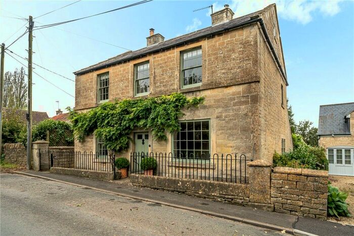 3 Bedroom Detached House To Rent In Bradford Road, Atworth, SN12