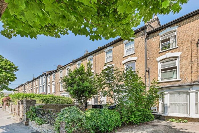 2 Bedroom Flat To Rent In White Hart Lane, Wood Green, London, N22