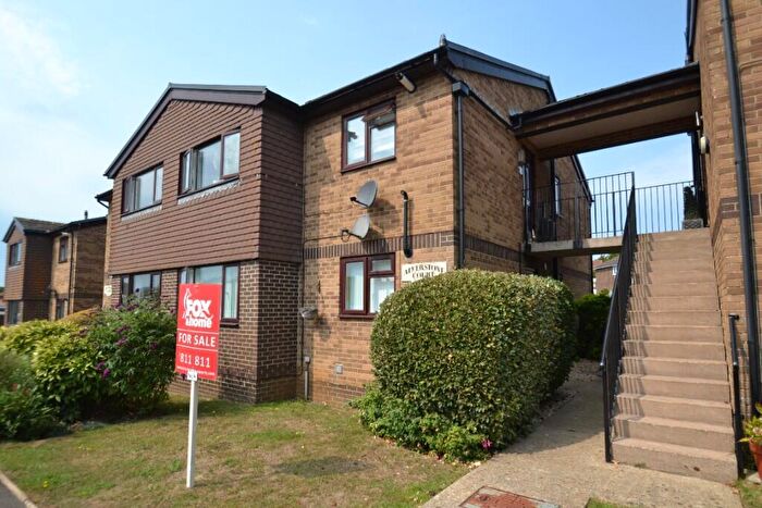 2 Bedroom Maisonette For Sale In Woods Drive, PO36