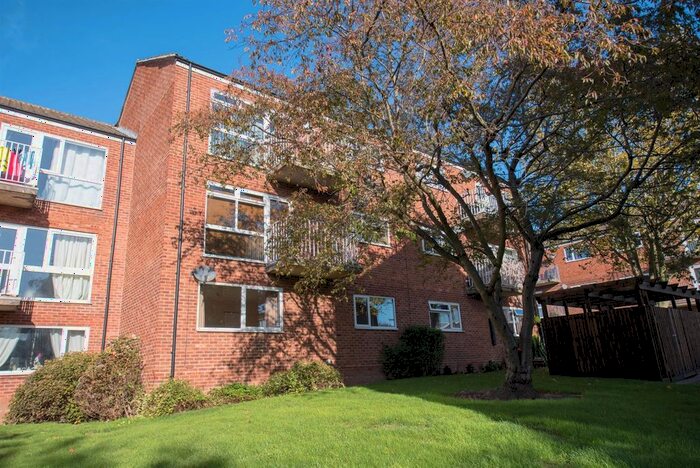 1 Bedroom Flat To Rent In Derwent Crescent, Arnold, Nottingham, NG5