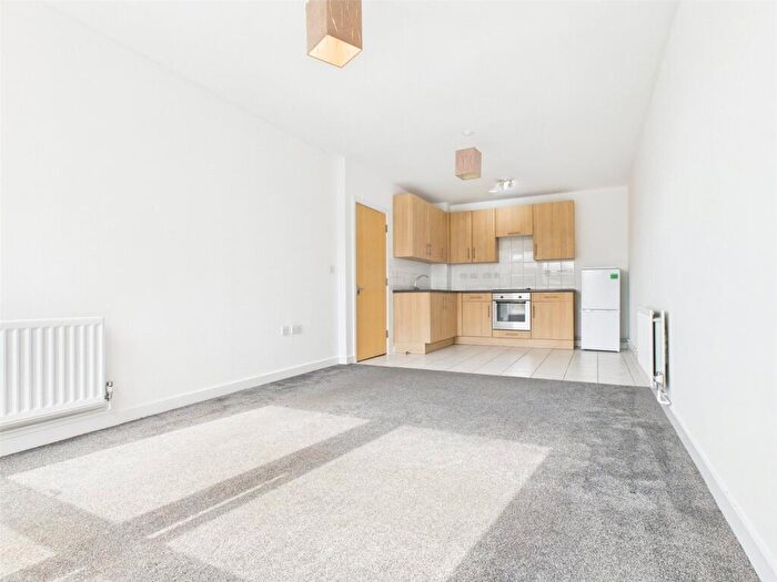 2 Bedroom Apartment To Rent In Preston Mansions, Preston Park Avenue, Brighton, East Sussex, BN1