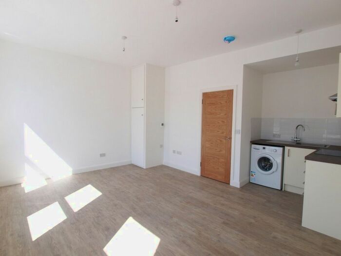 1 Bedroom Flat To Rent In Chapel Market, Islington, N1