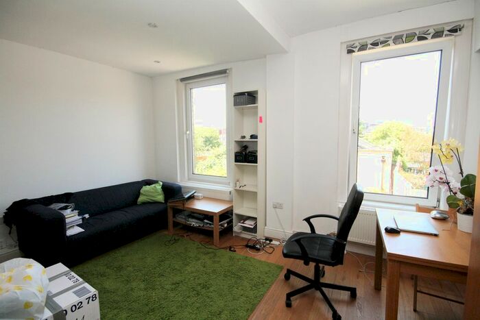 2 Bedroom Flat To Rent In Melville Road, London, E17