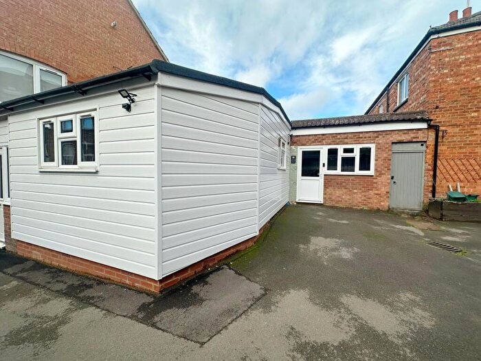 1 Bedroom Terraced Bungalow To Rent In High Street, Rushden, NN10