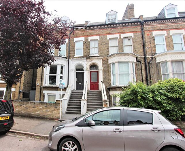 2 Bedroom Flat To Rent In Albert Road, Finsbury Park, N4