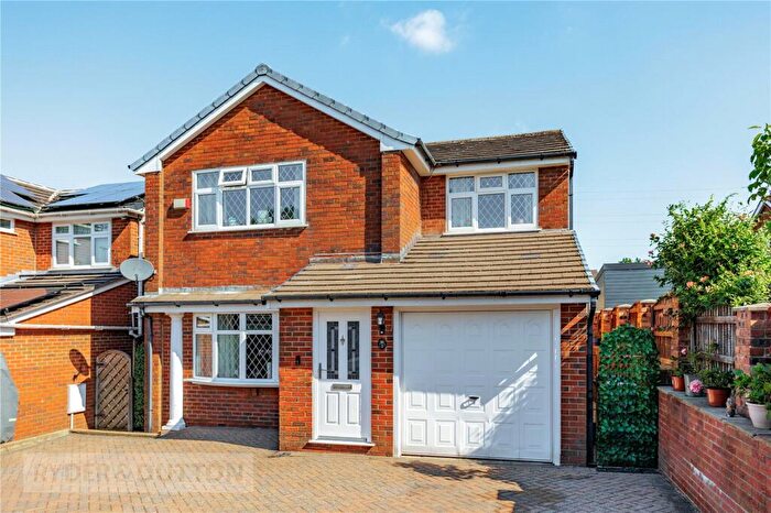 4 Bedroom Detached House For Sale In Lincoln Close, Ashton-under-Lyne, Greater Manchester, OL6