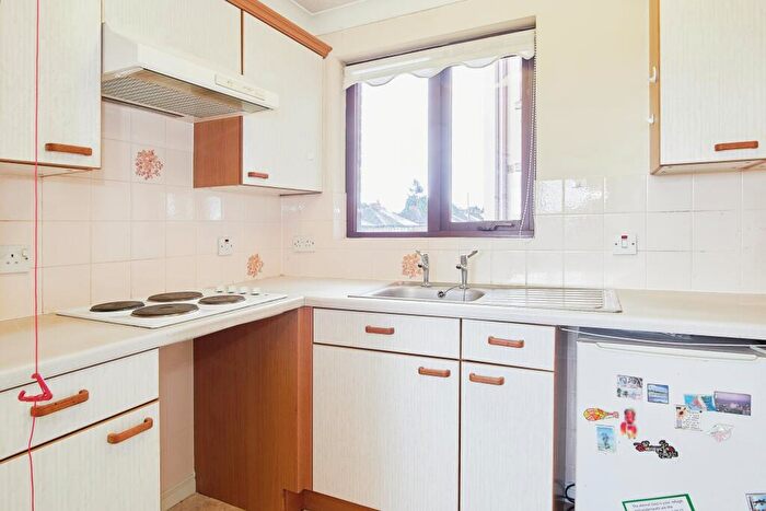 2 Bedroom Apartment For Sale In Beeches Court, Rednal, B45