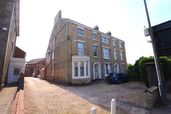 2 Bedroom Flat To Rent In Bilton Road, Rugby, CV22