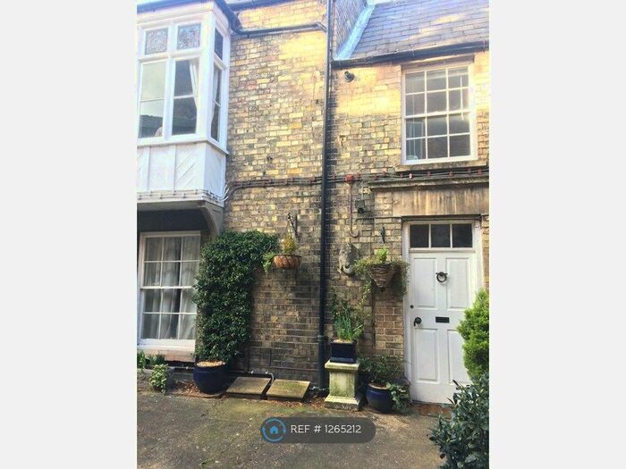 2 Bedroom Flat To Rent In Northgate, Sleaford NG34