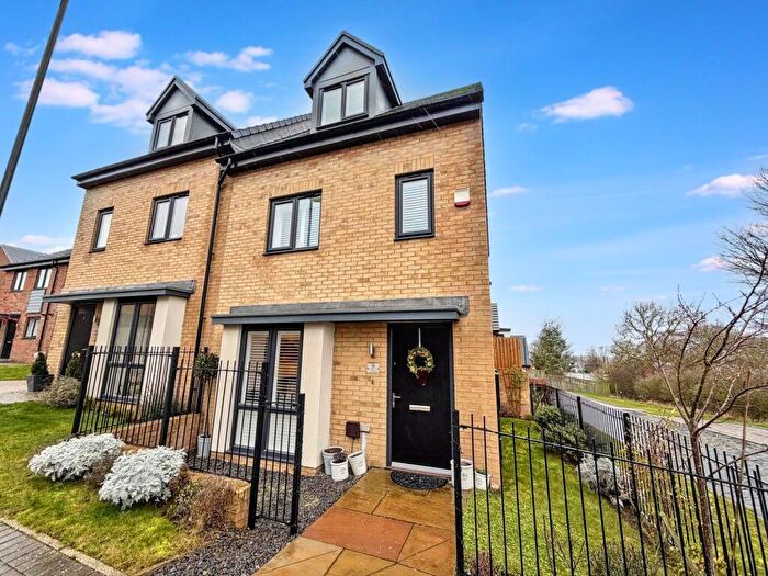 4 Bedroom Semi Detached House For Sale In Buckthorn Gardens, Sunderland, Tyne And Wear, SR3