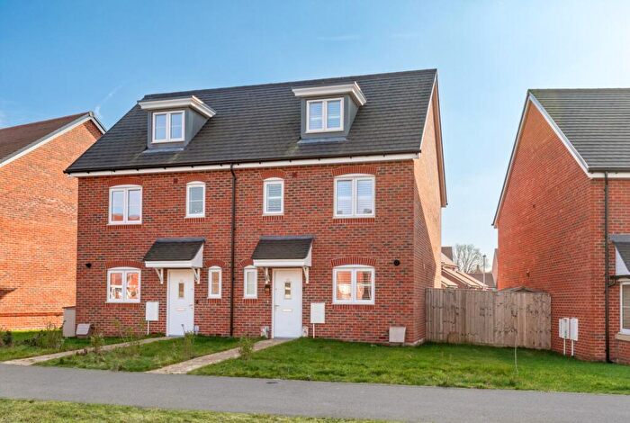 4 Bedroom Semi-Detached House For Sale In Dalley Road, Wokingham, RG40