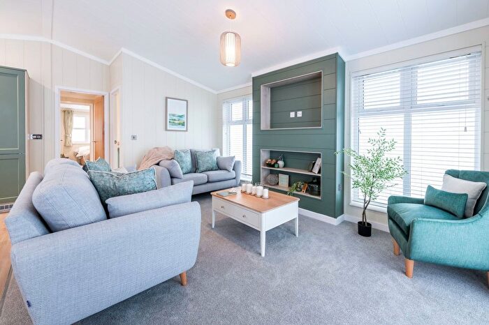 2 Bedroom Lodge For Sale In Otterham, Camelford, PL32
