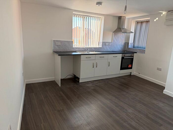 1 Bedroom Flat To Rent In Tyersal Lane, Bradford, Bradford, West Yorkshire, BD4