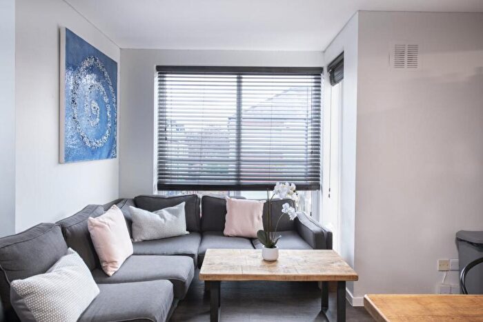 6 Bedroom House To Rent In Church Street, Nottingham, NG7