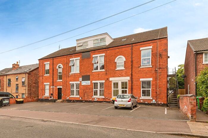 2 Bedroom Flat For Sale In Ebury Road, Nottingham, NG5