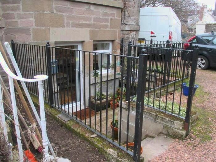 1 Bedroom Flat To Rent In Seafield Road, Dundee DD1