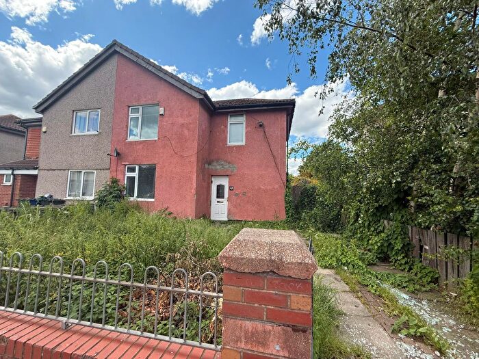 3 Bedroom Semi Detached House For Sale In Leighton Road, Middlesbrough, TS6