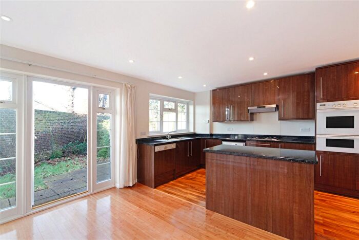 4 Bedroom Detached House To Rent In Tower Rise, Richmond, TW9