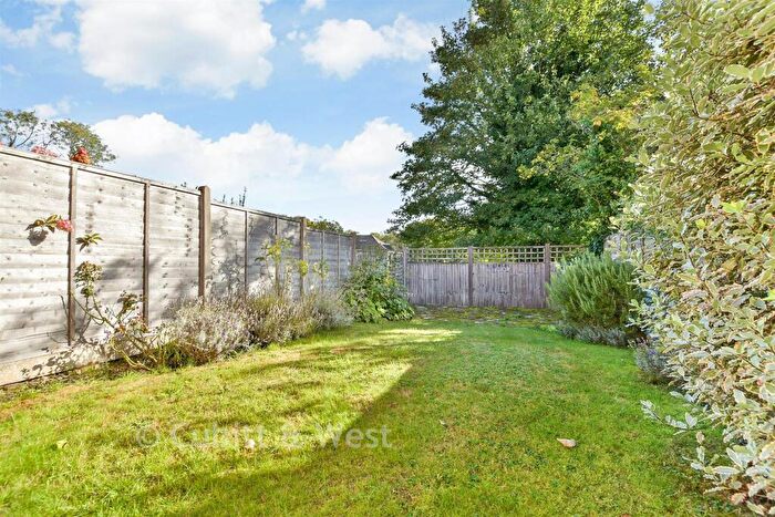 3 Bedroom Terraced House For Sale In Lower Sawley Wood, Banstead, Surrey, SM7