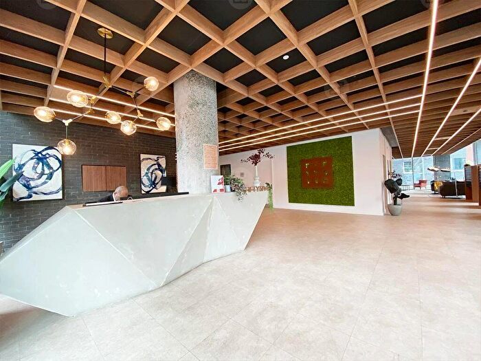 2 Bedroom Flat To Rent In Fifve, Queen Street, Salford, M3