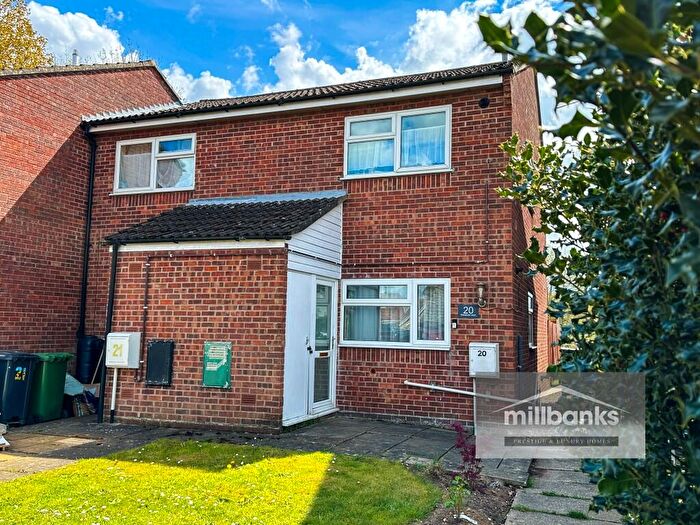 2 Bedroom Maisonette For Sale In Woodside Court, Attleborough, Norfolk, NR17