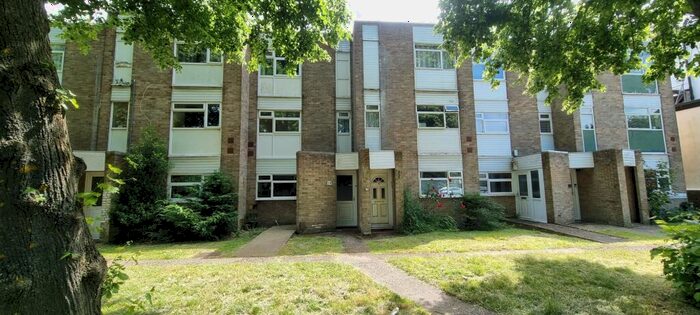 2 Bedroom Ground Maisonette To Rent In Baronsmere, Gosport, PO12