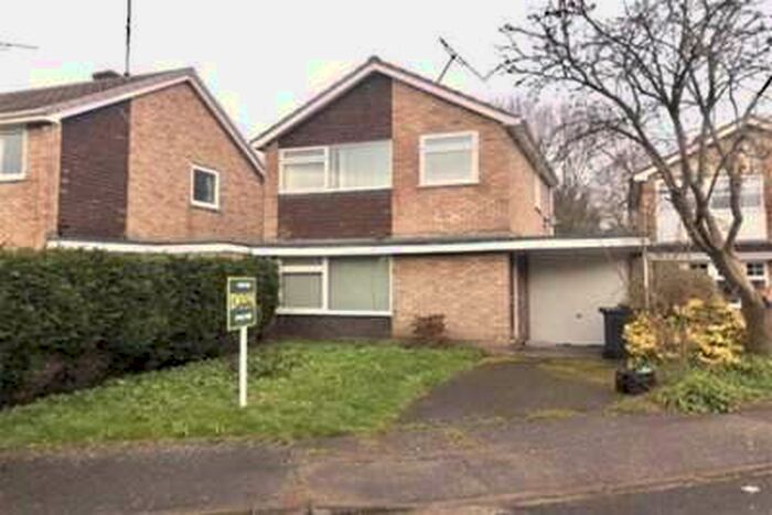 3 Bedroom House To Rent In Cranmore Road, Wolverhampton, WV3