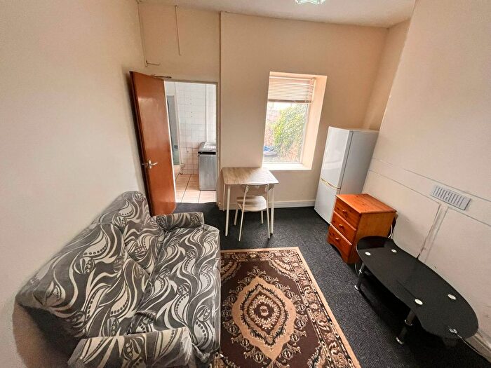 1 Bedroom Flat To Rent In Richard Street, Cardiff, CF24