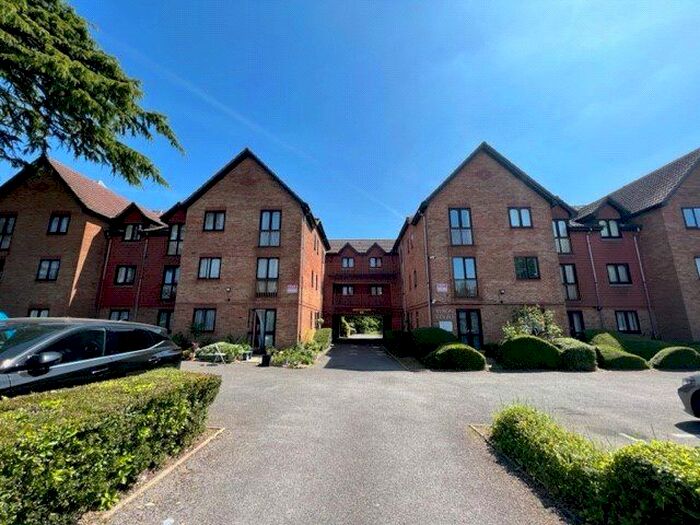 1 Bedroom Flat To Rent In Hill Lane, Southampton, Hampshire, SO15