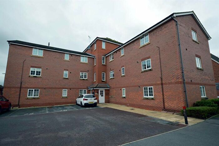 2 Bedroom Flat To Rent In Stavely Way, Nottingham, NG2