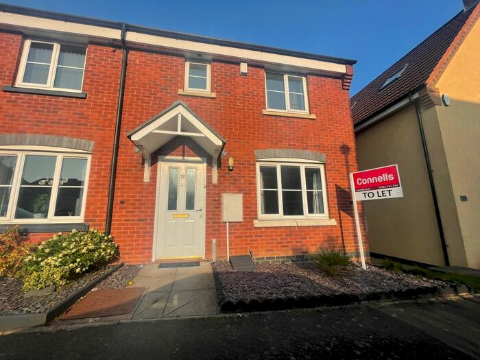 3 Bedroom Property To Rent In Northgate Close, Dudley, DY1