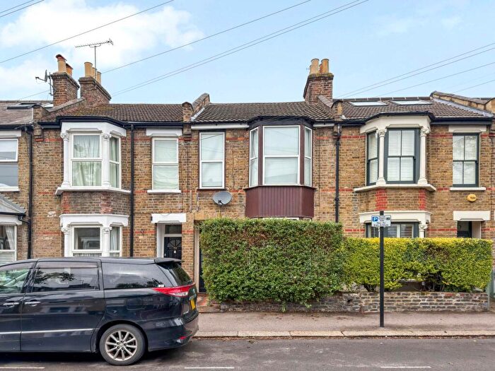 2 Bedroom House For Sale In Springfield Road, Walthamstow, E17