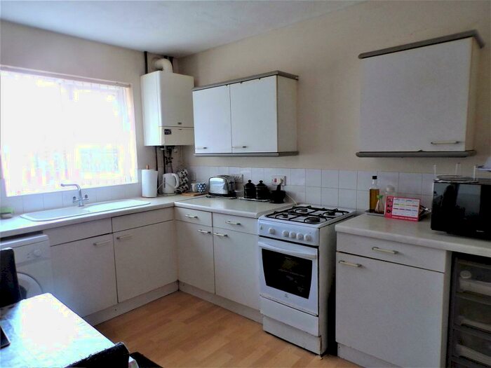 2 Bedroom Terraced House For Sale In Cave Street, Hull, HU5