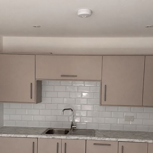 1 Bedroom Flat To Rent In Woodmill Road, London, E5