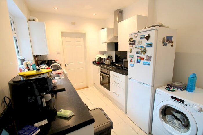 3 Bedroom Terraced House To Rent In St Mary's Road, Portsmouth, PO1