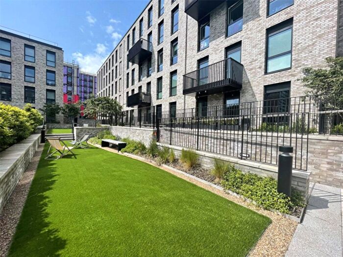 2 Bedroom Apartment To Rent In Atelier, Chapel Street, Salford, Manchester City Centre, M3